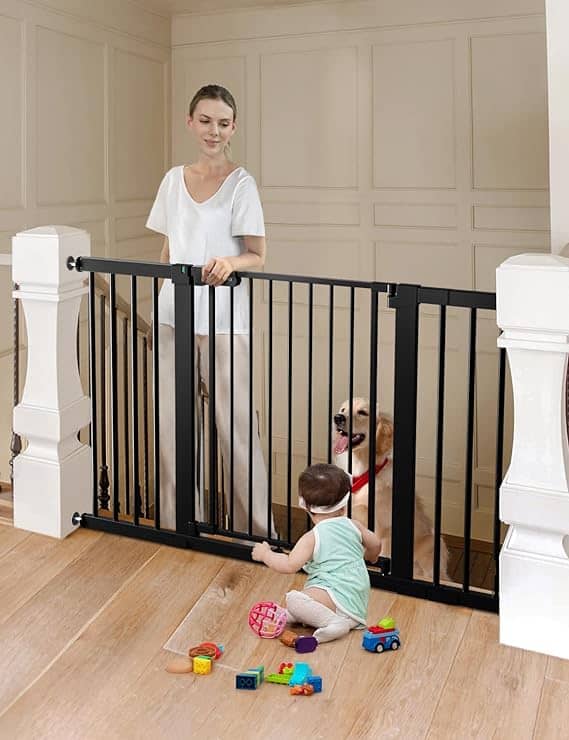 COMOMY 29.5-51.6″ Auto Close Baby Gate for Stairs, Dog Gates for The House Extra Wide